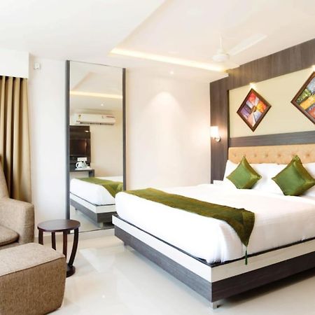 Olive Tree Hotel Vijayawāda Esterno foto