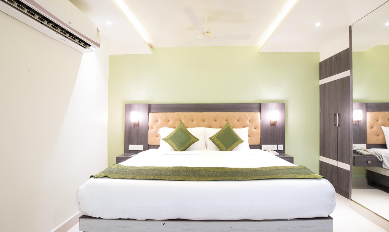 Olive Tree Hotel Vijayawāda Esterno foto